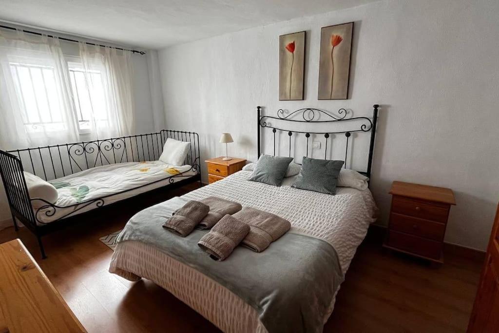 Casa De 5 Habitaciones Hasta 9 Plazas, La Casilla En Durcal, Granada Eksteriør billede